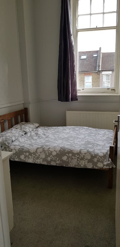 Room Francis Road in Greater London