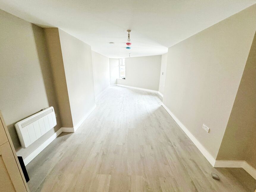 Flat Piccadilly in Stoke-on-Trent