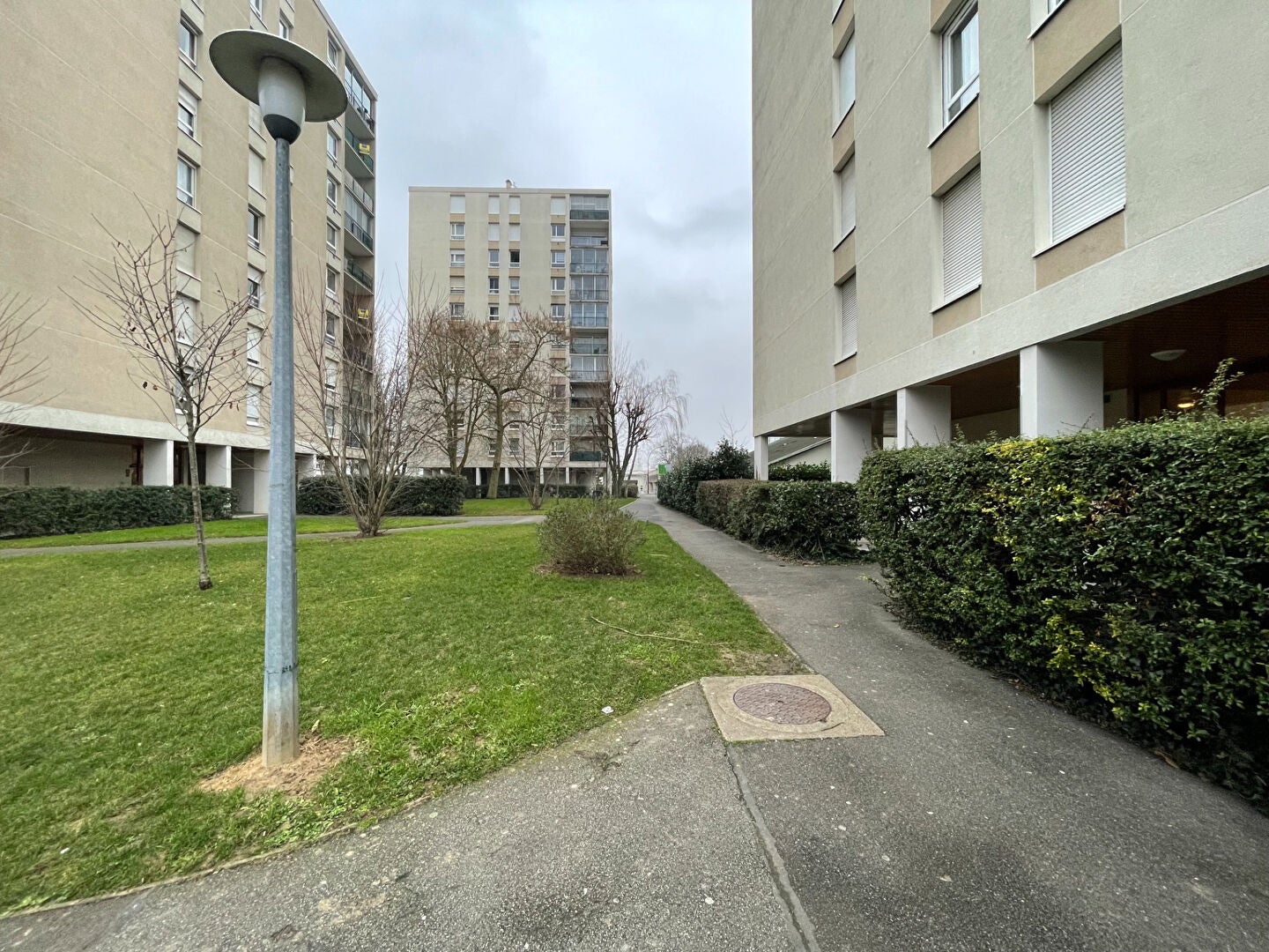 Flat Boulevard du Maréchal de Lattre de Tassigny in Évry