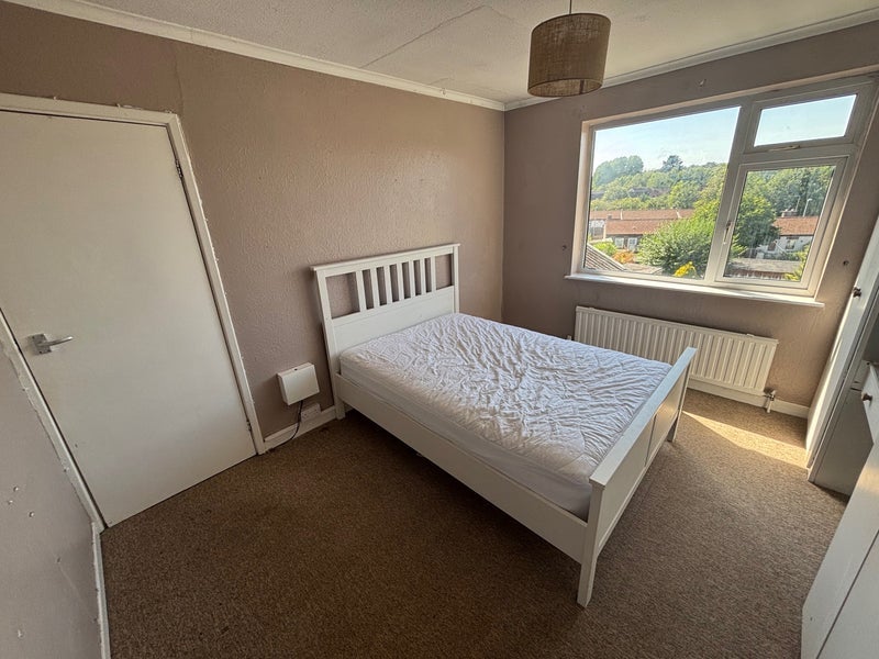 Room Stanley Road in Bristol