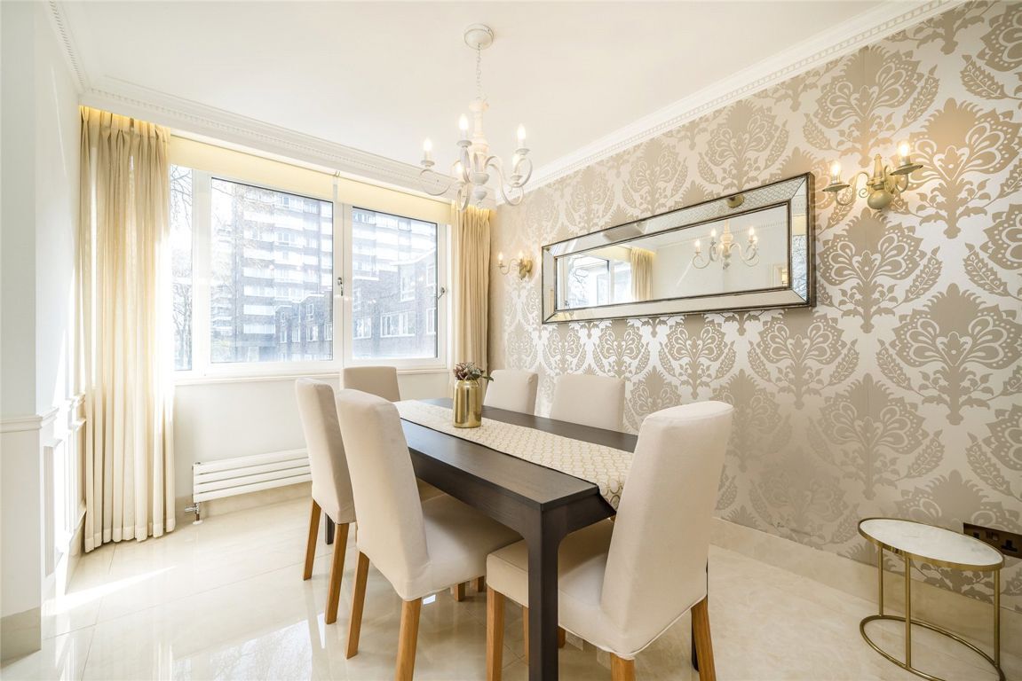 Flat Hyde Park Crescent in City of Westminster