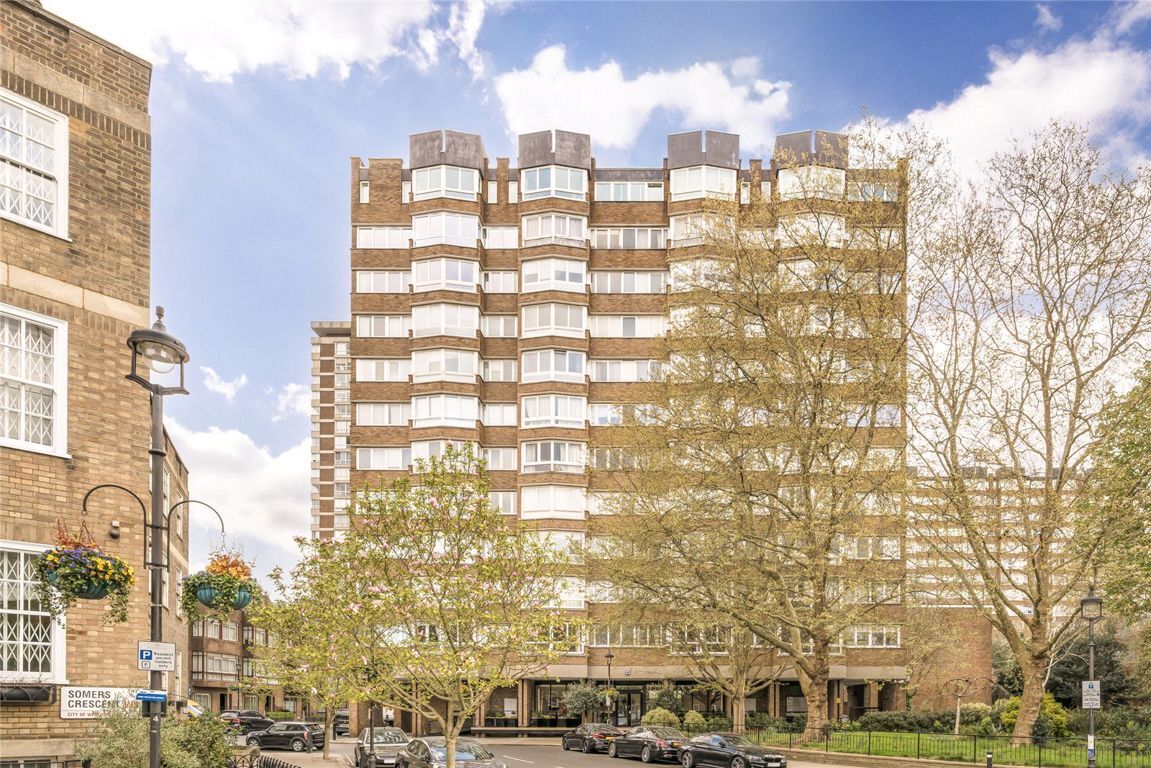 Flat Hyde Park Crescent in City of Westminster