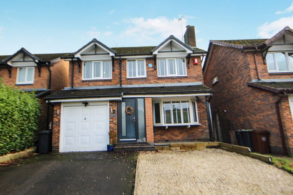 House Shropshire Drive in High Peak