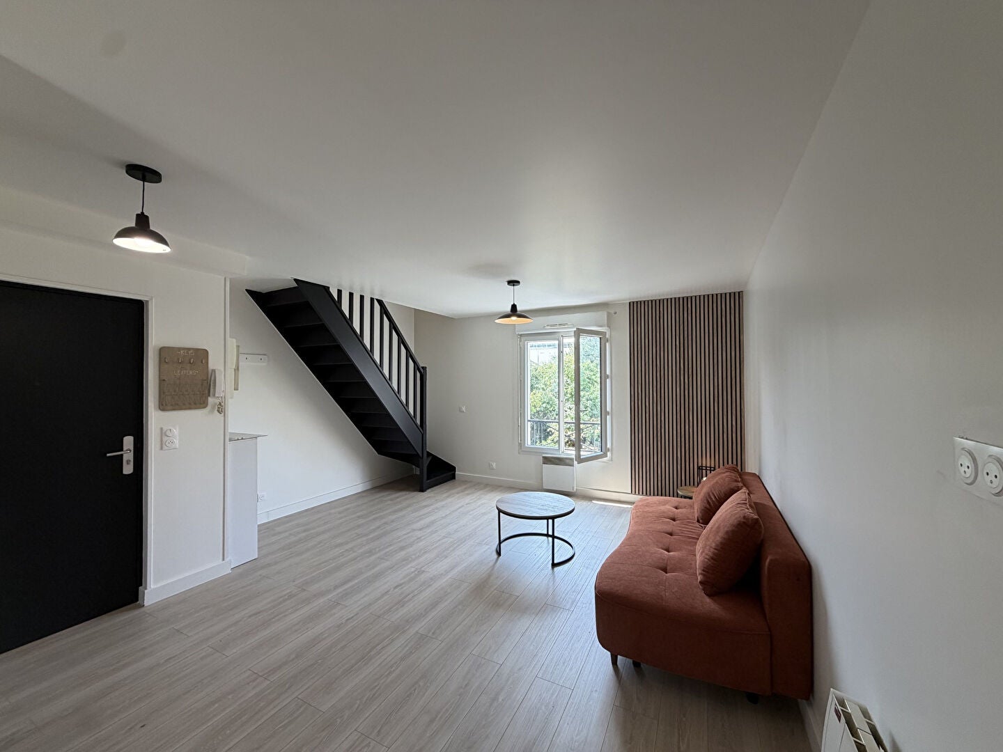 Appartement Rue Albert Duchaussoy à Drancy