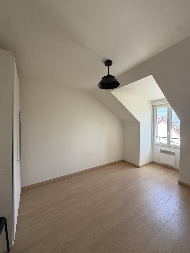 Appartement Rue Albert Duchaussoy à Drancy