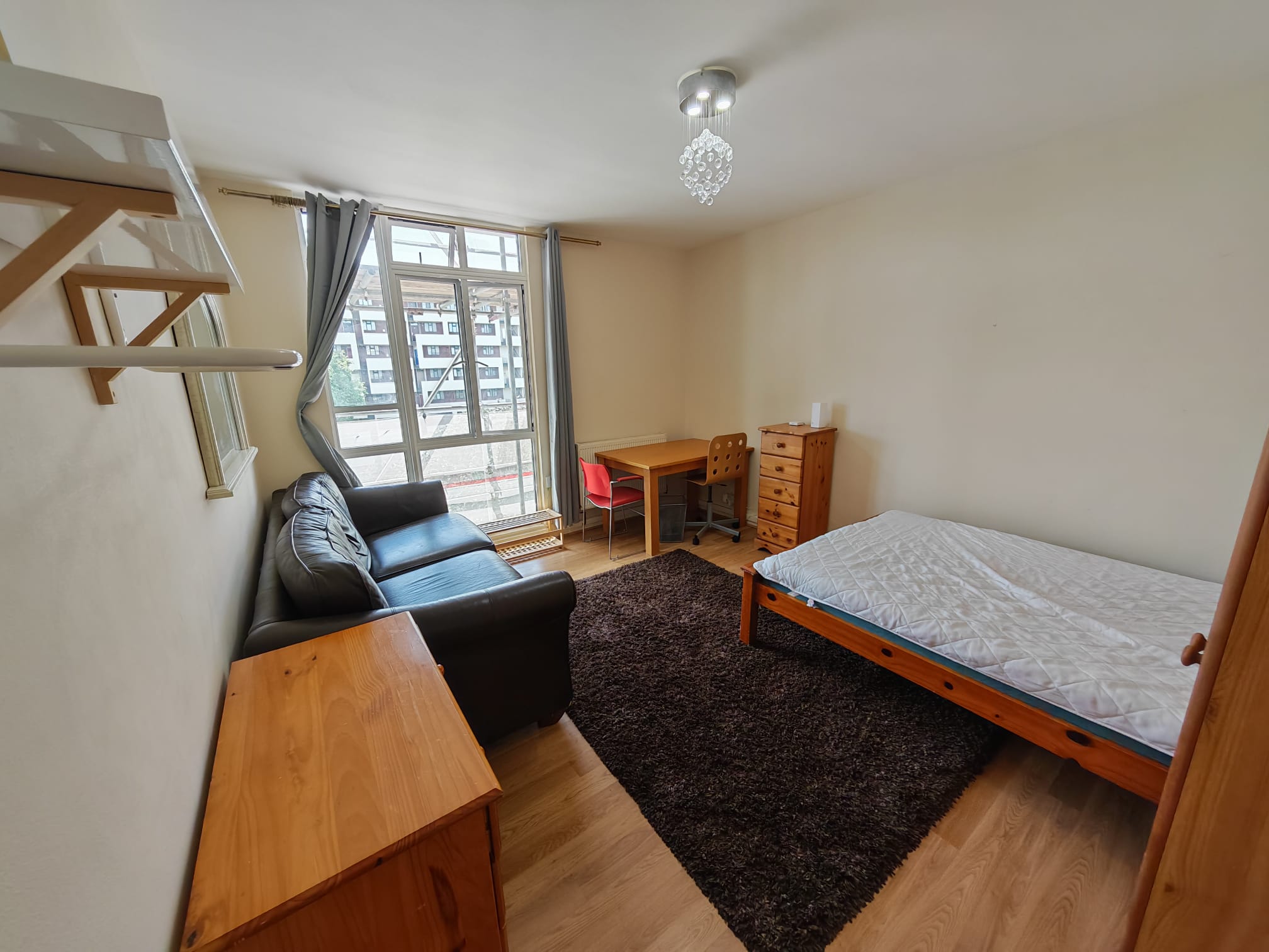 Flat Cleveland Gardens in City of Westminster