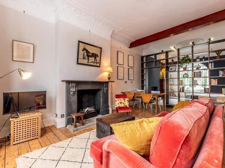 Flat St Quintin Avenue in Greater London