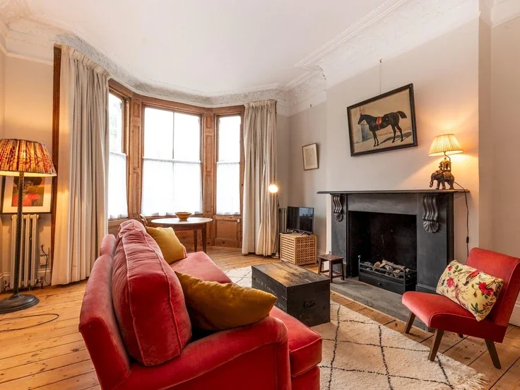 Flat St Quintin Avenue in Greater London