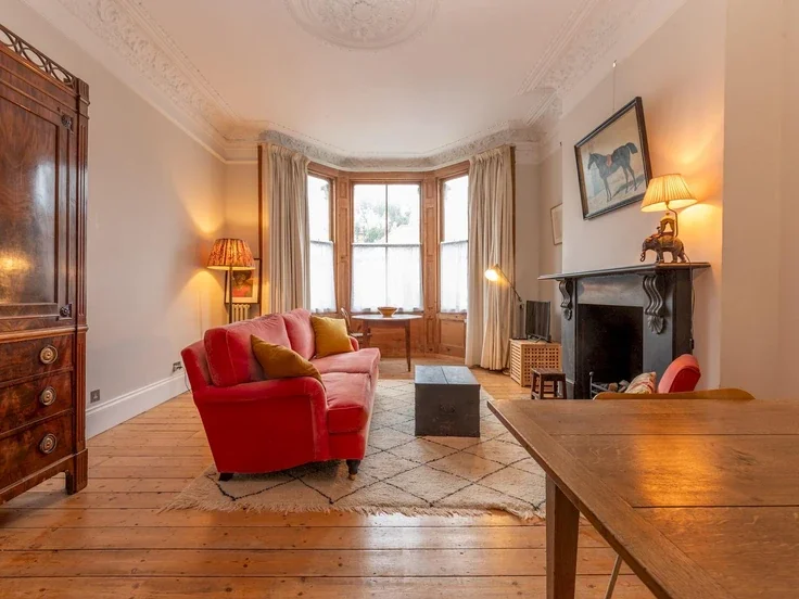 Flat St Quintin Avenue in Greater London