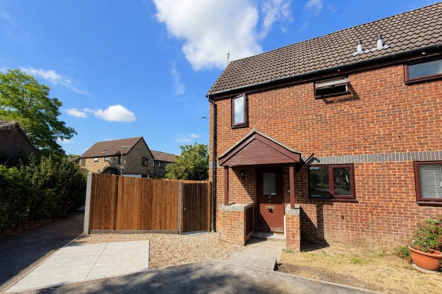 House Hanson Close in Guildford