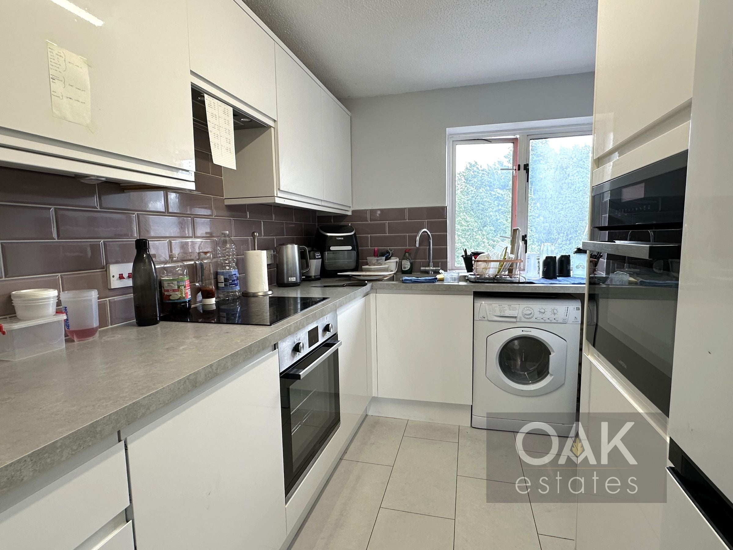Flat Eleanor Way in Waltham Cross