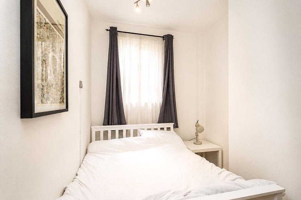 Flat Portman Gate in City of Westminster