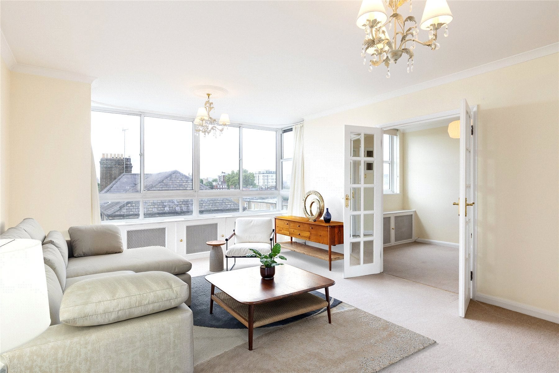 Flat Cheyne Walk in Greater London