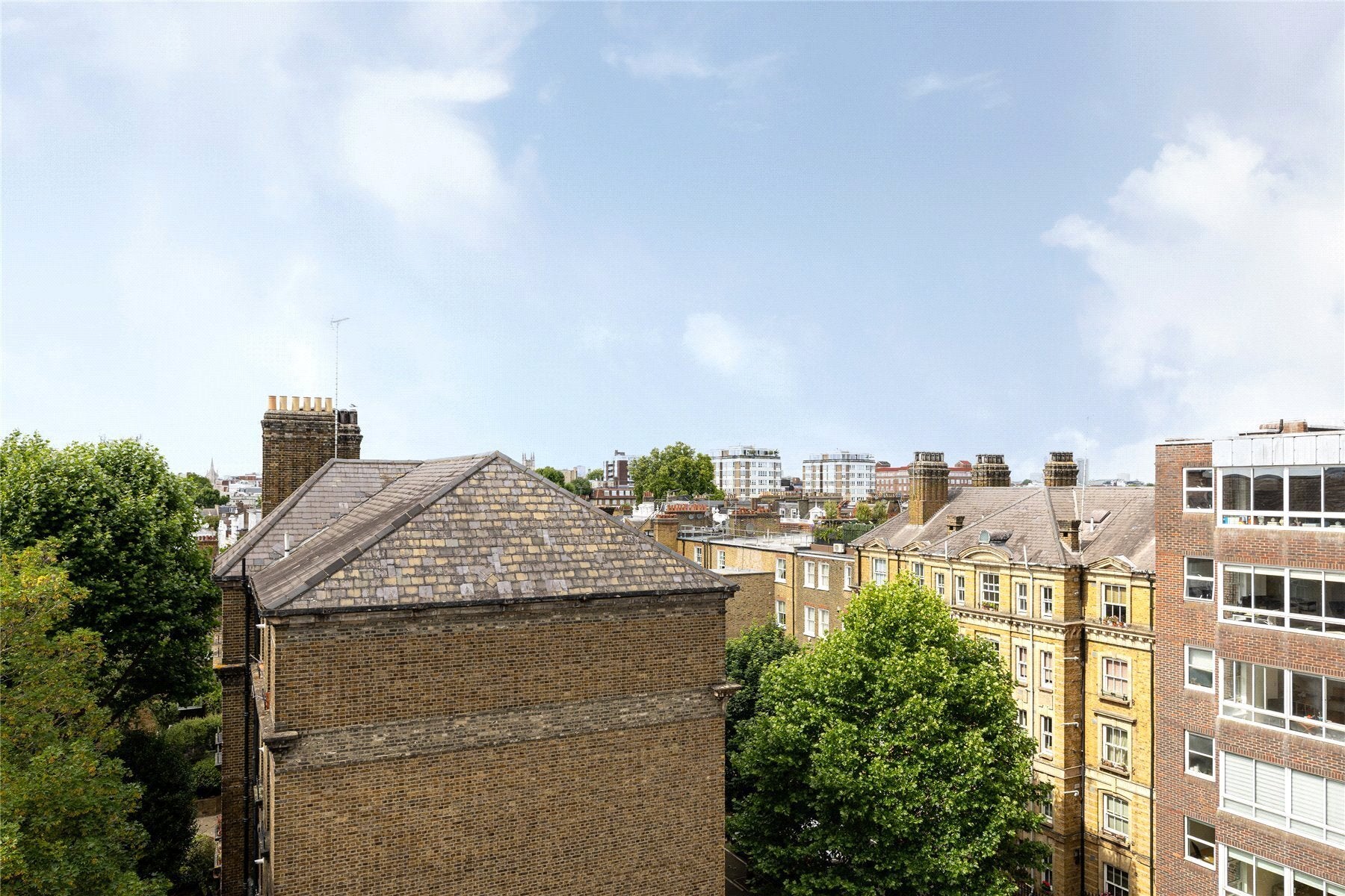 Flat Cheyne Walk in Greater London