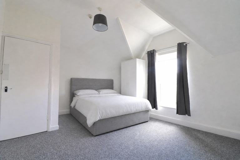Flat Claude Road in Cardiff