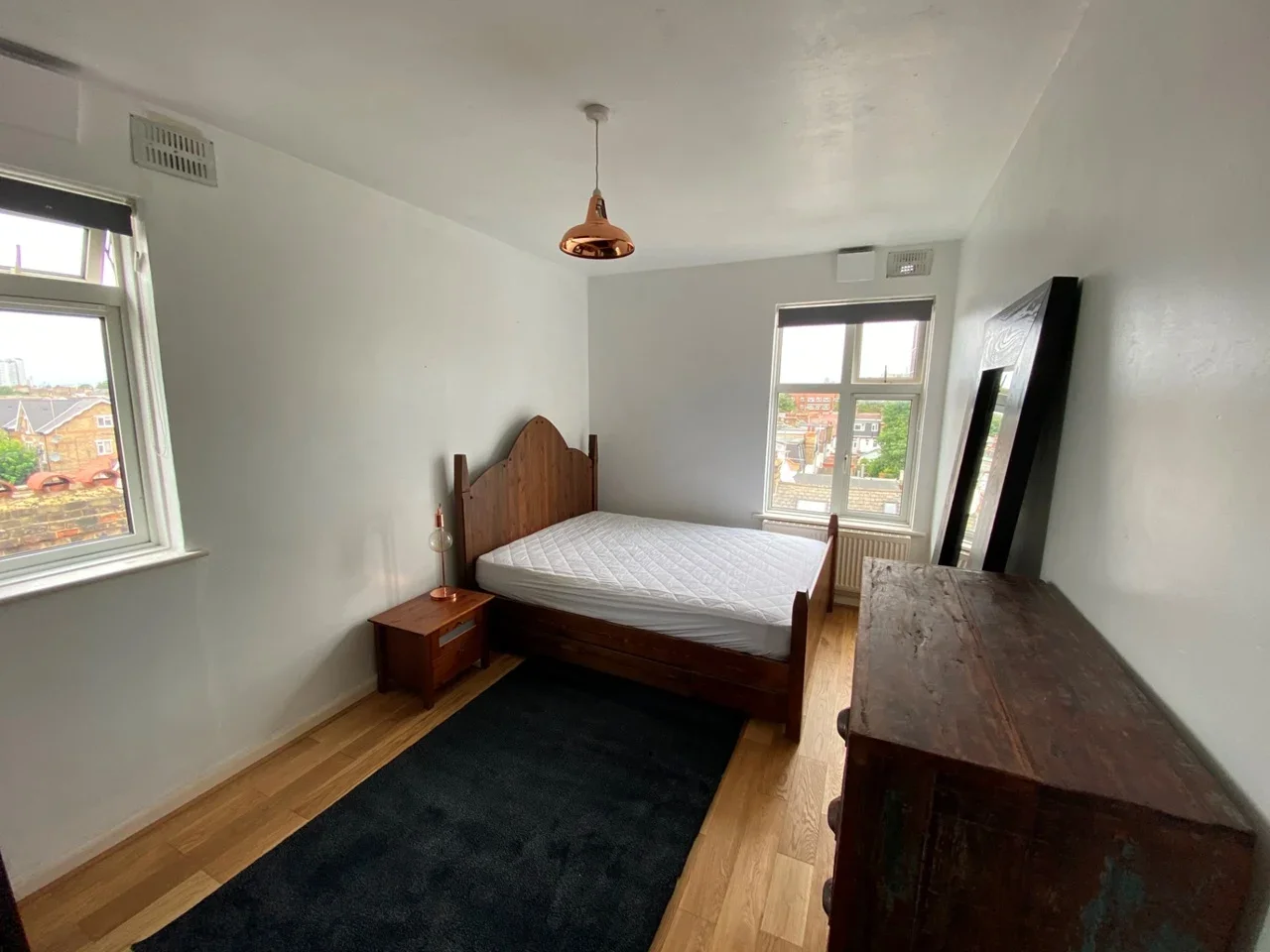 Flat Brixton Hill in Greater London