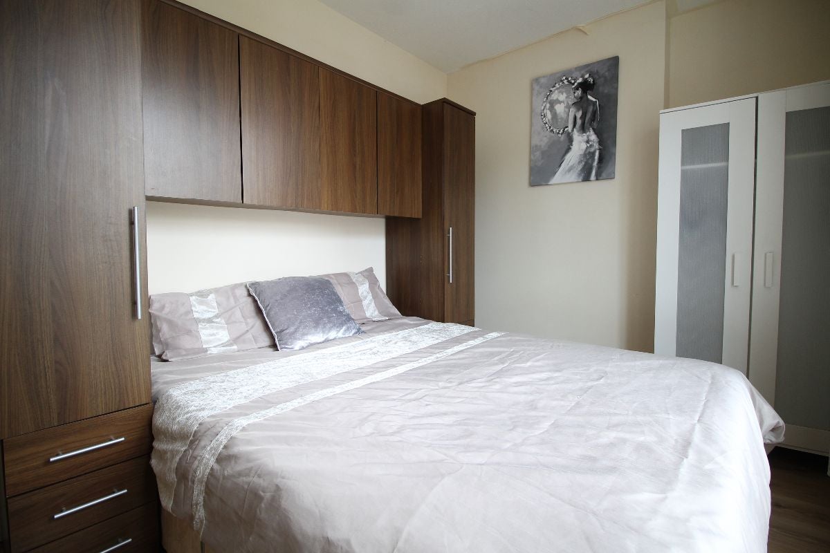 Flat Wilmot Street in Greater London