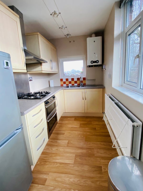 Flat Peveril Crescent in Manchester