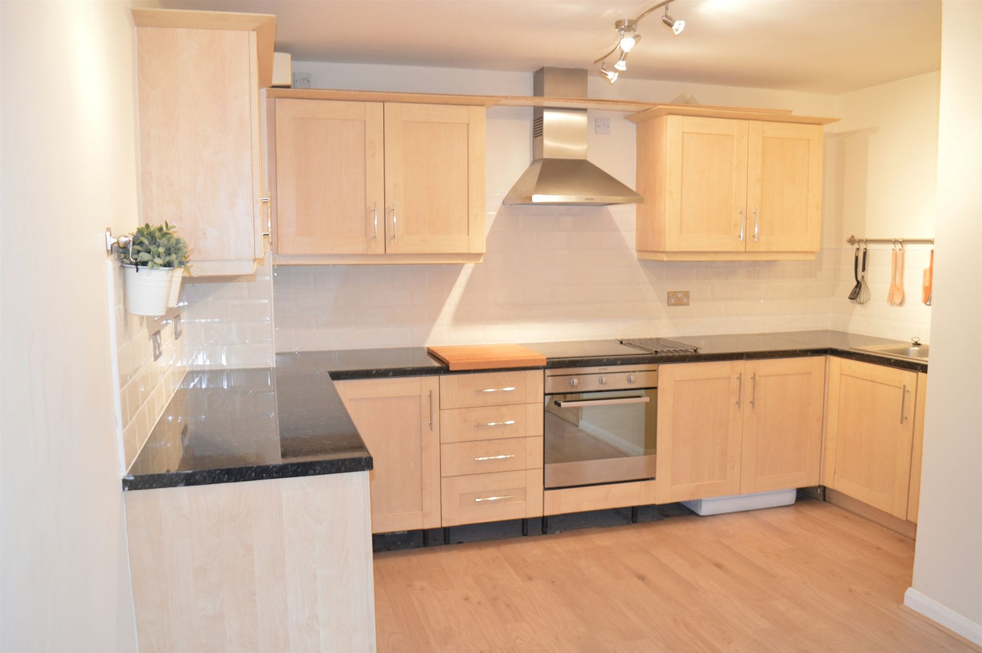 Flat South Street in Epsom and Ewell