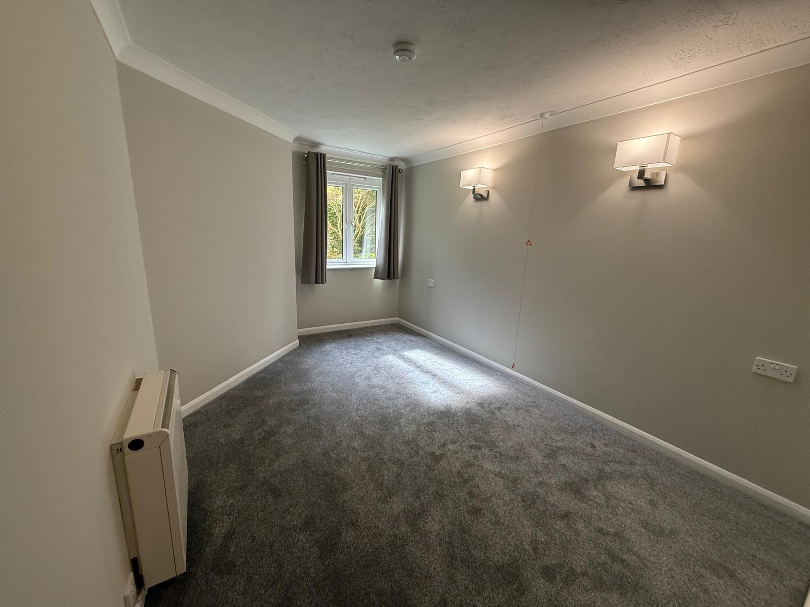 Flat Upper Gordon Road in Surrey Heath