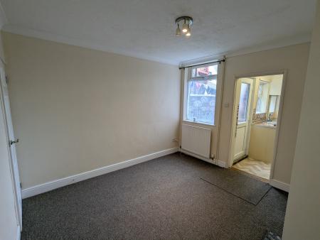 Flat Charles Street in Lincoln