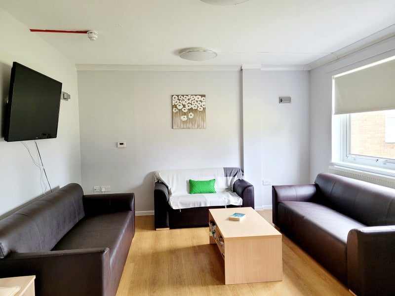 Room Hamstead Road in Sandwell