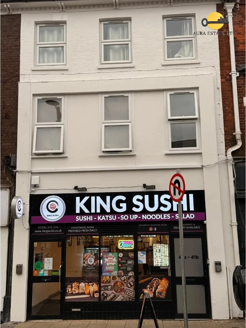 Flat High Street North in Dunstable