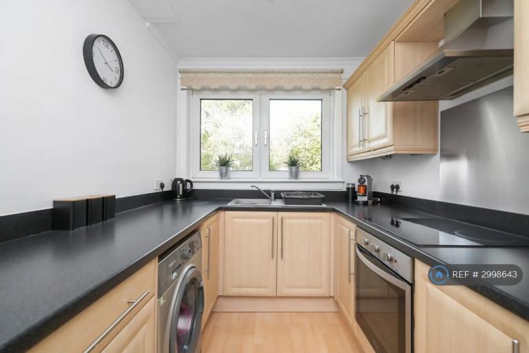 Flat North Gyle Grove in City of Edinburgh