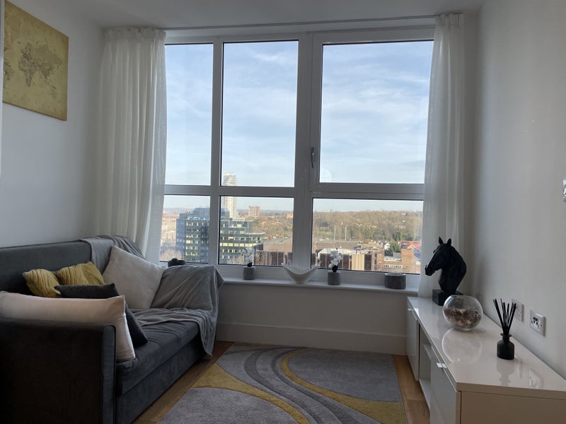 Flat Edridge Road in Greater London