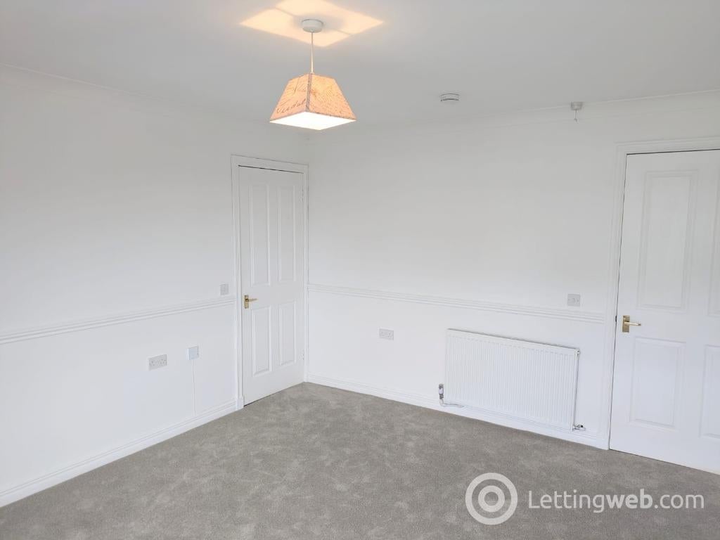 Flat Warren Park Mews in Largs