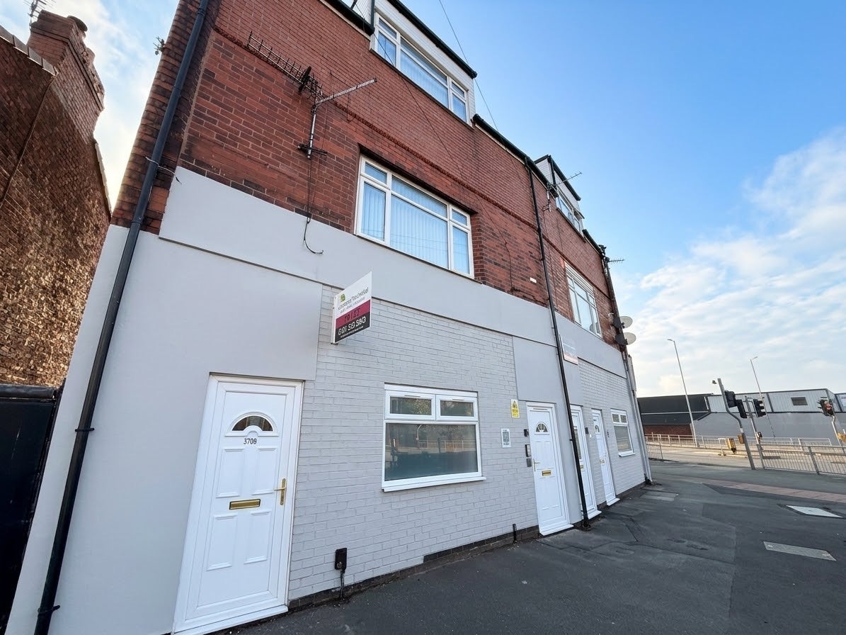 Flat Marsh Lane in Bootle