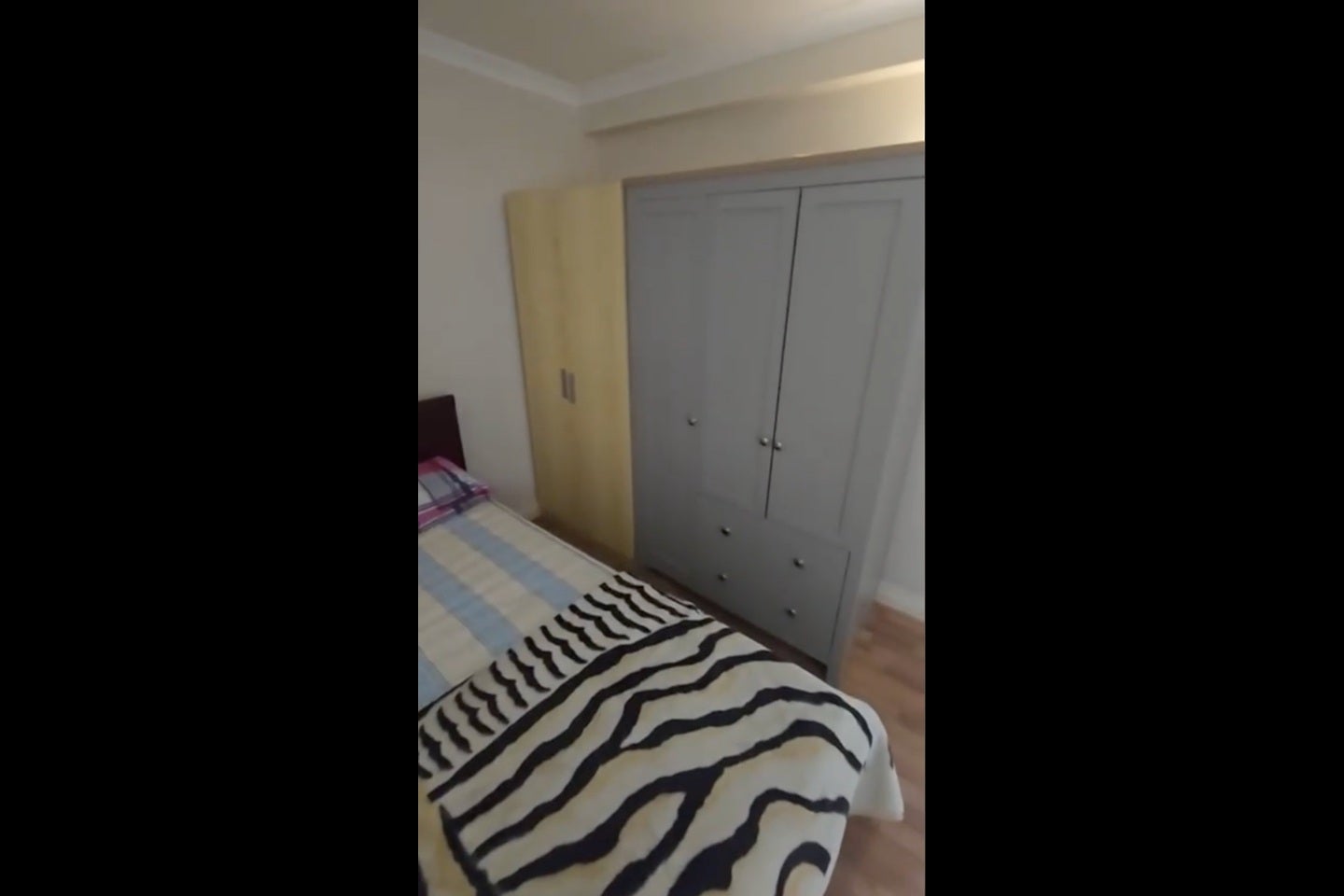 Flat Bonnersfield Close in Greater London