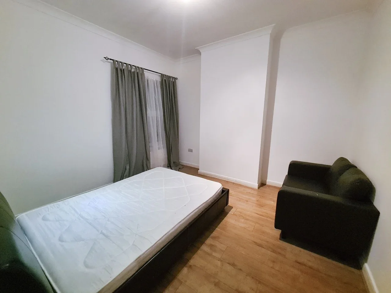 Flat Romford Road in Greater London