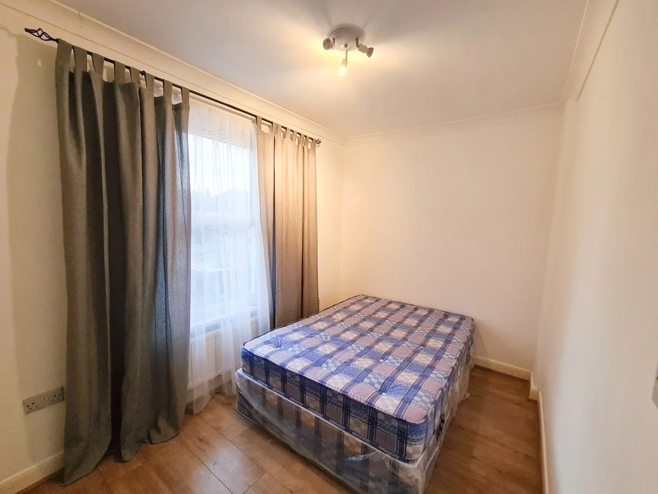 Flat Romford Road in Greater London