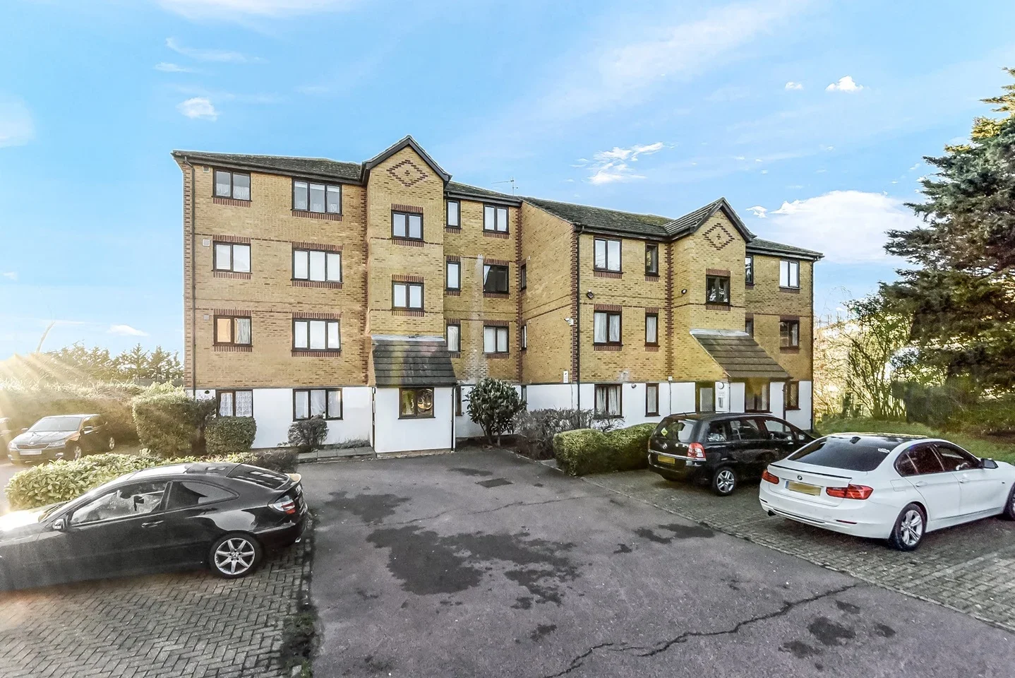 Flat Alan Hocken Way in Greater London