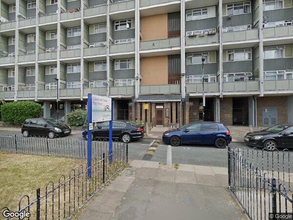 Flat Wyllen Close in Greater London