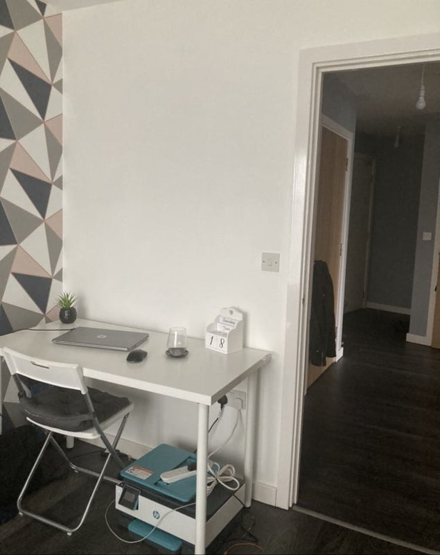 Room South Mayne in Basildon