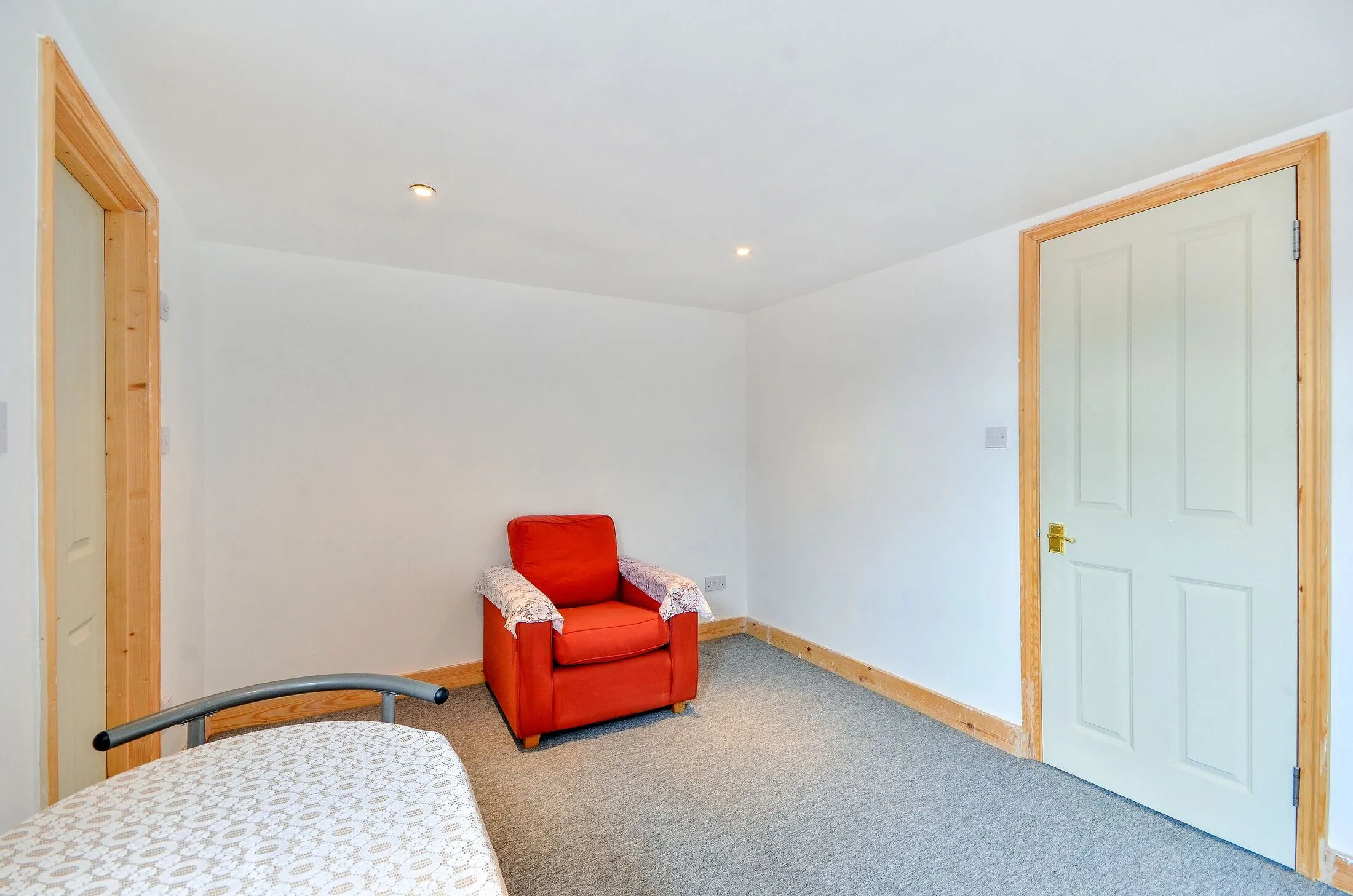 Flat Rostella Road in Greater London