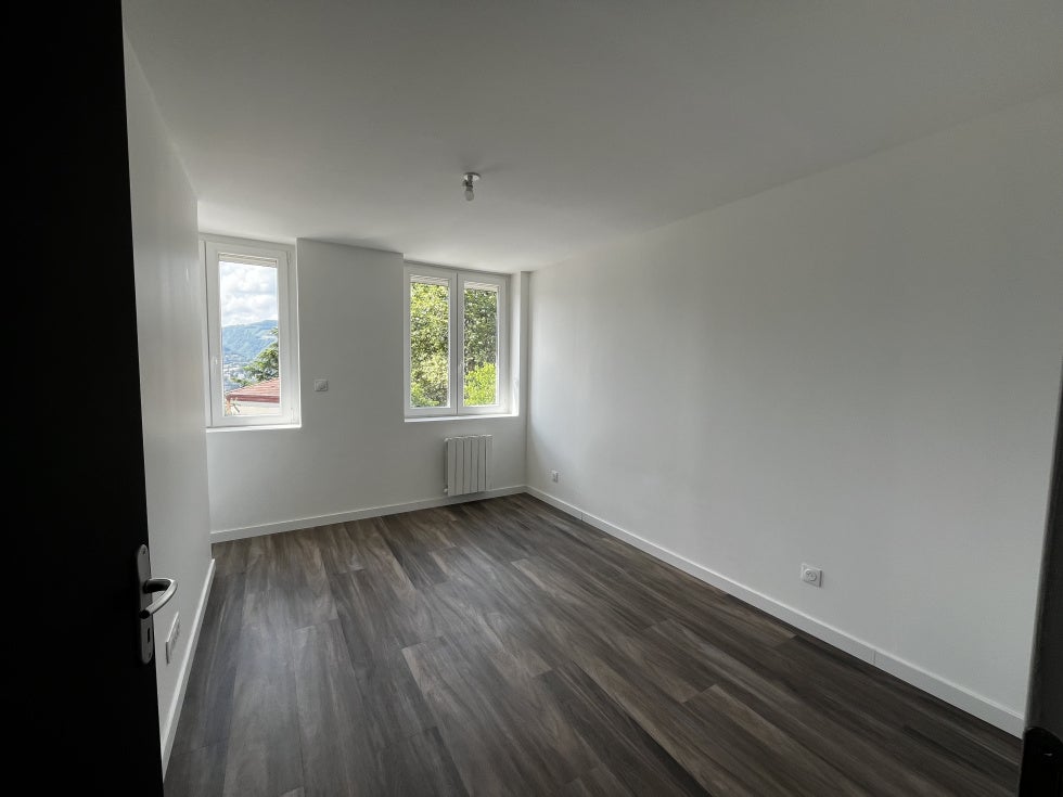 Appartement Rue Victor Hugo à Saint-Jean-Bonnefonds