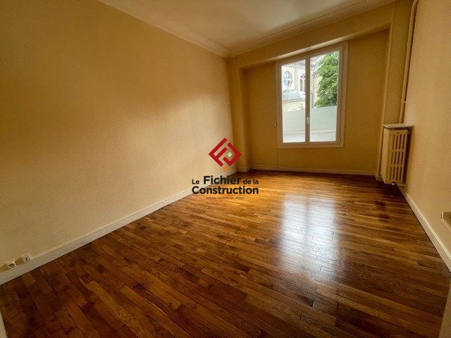 Flat Boulevard de l'Esplanade in Grenoble