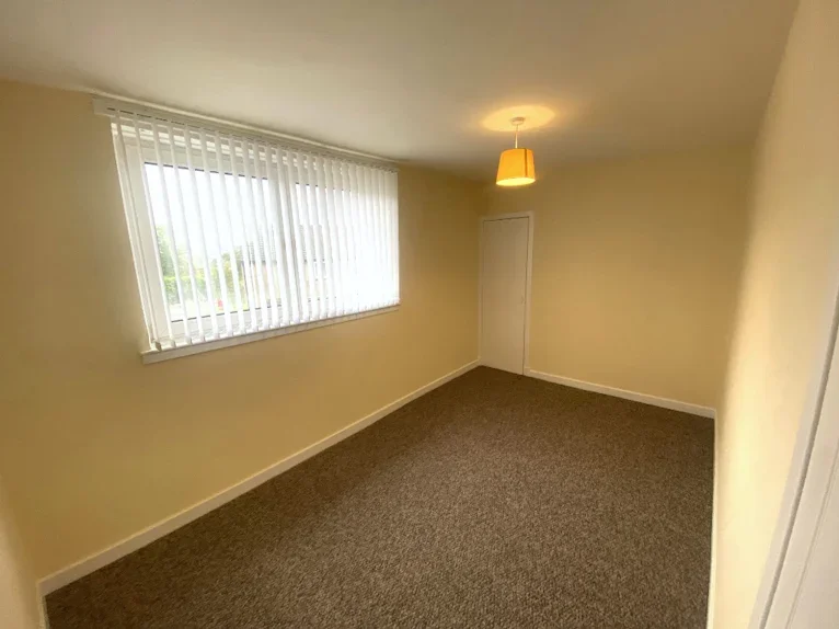 Flat Aberdour Crescent in Dunfermline