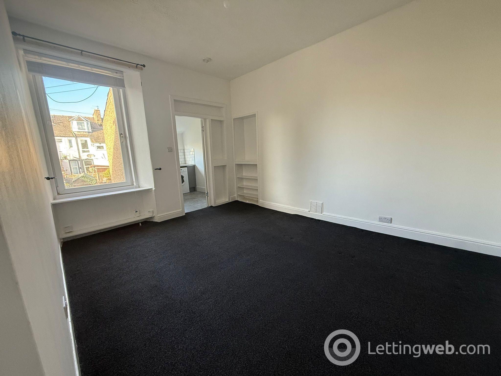 Flat Russell Place in Kirkcaldy