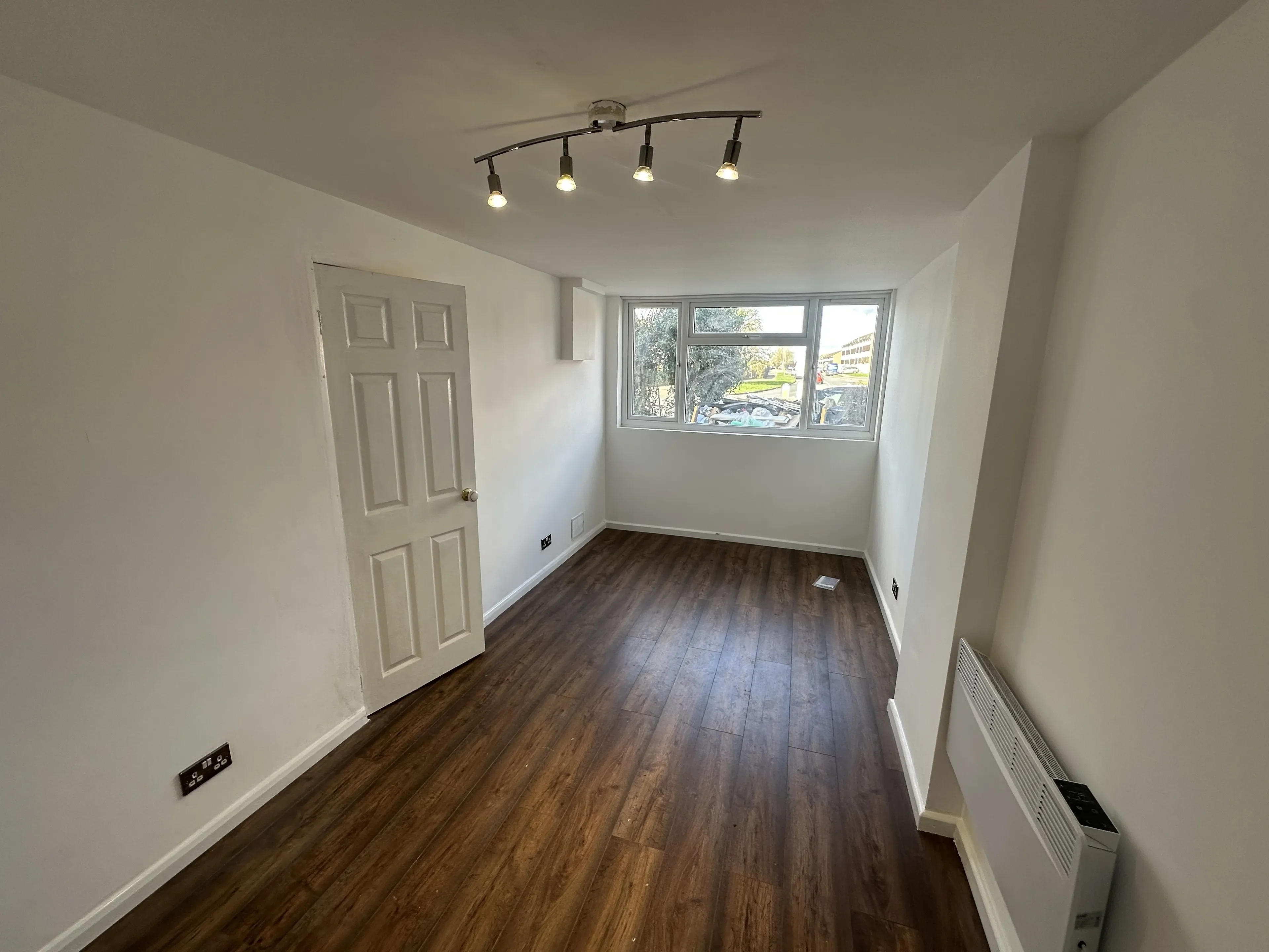 Flat Washington Avenue in Dacorum
