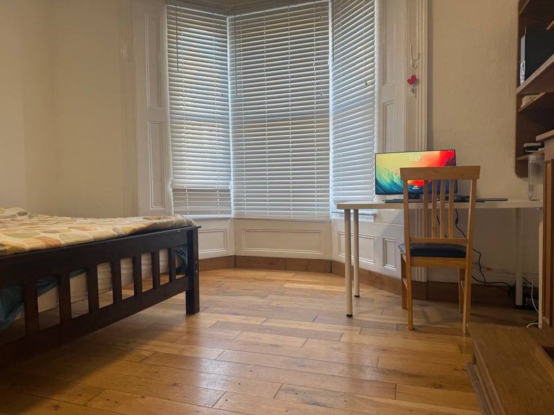 Room Archway Road in Greater London