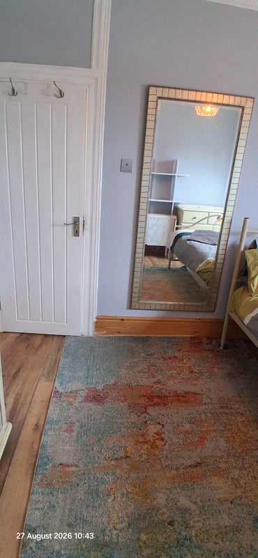 Room Howarth Road in Greater London
