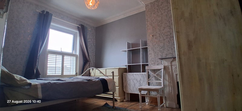 Room Howarth Road in Greater London