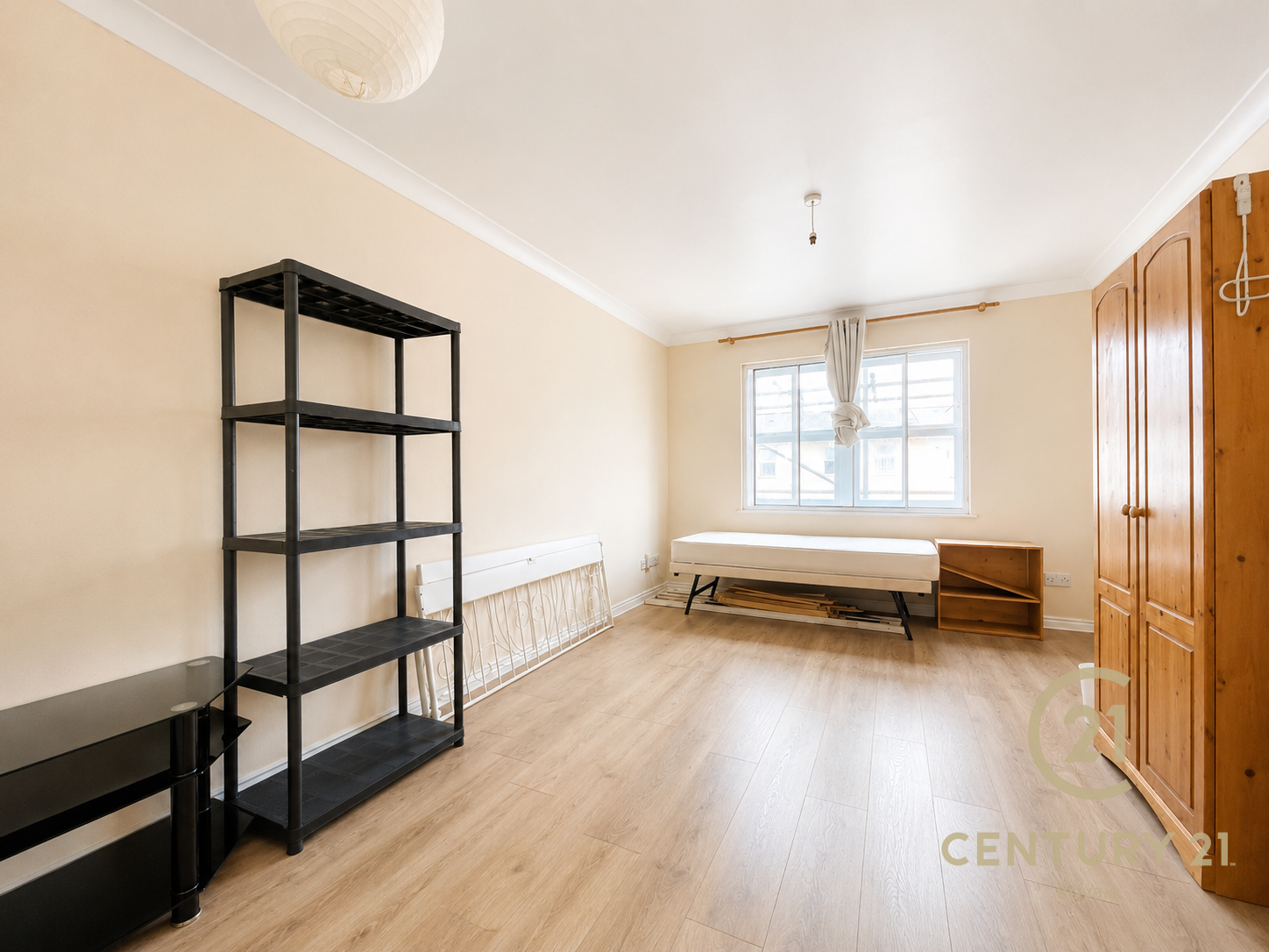 Flat Surbiton Road in London