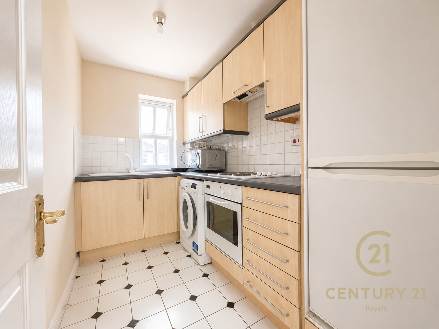 Flat Surbiton Road in London