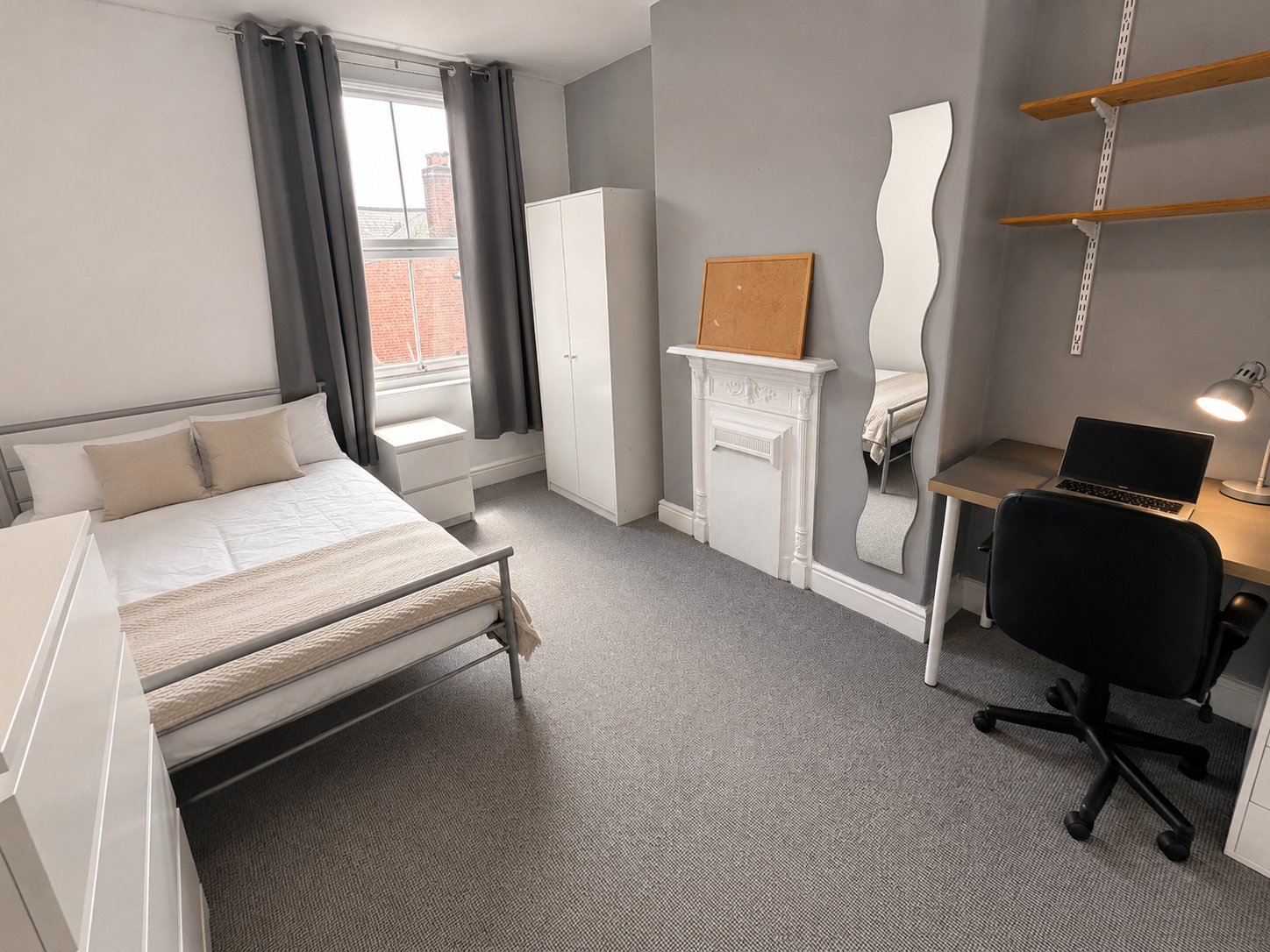 Room Cheyney Road in Chester