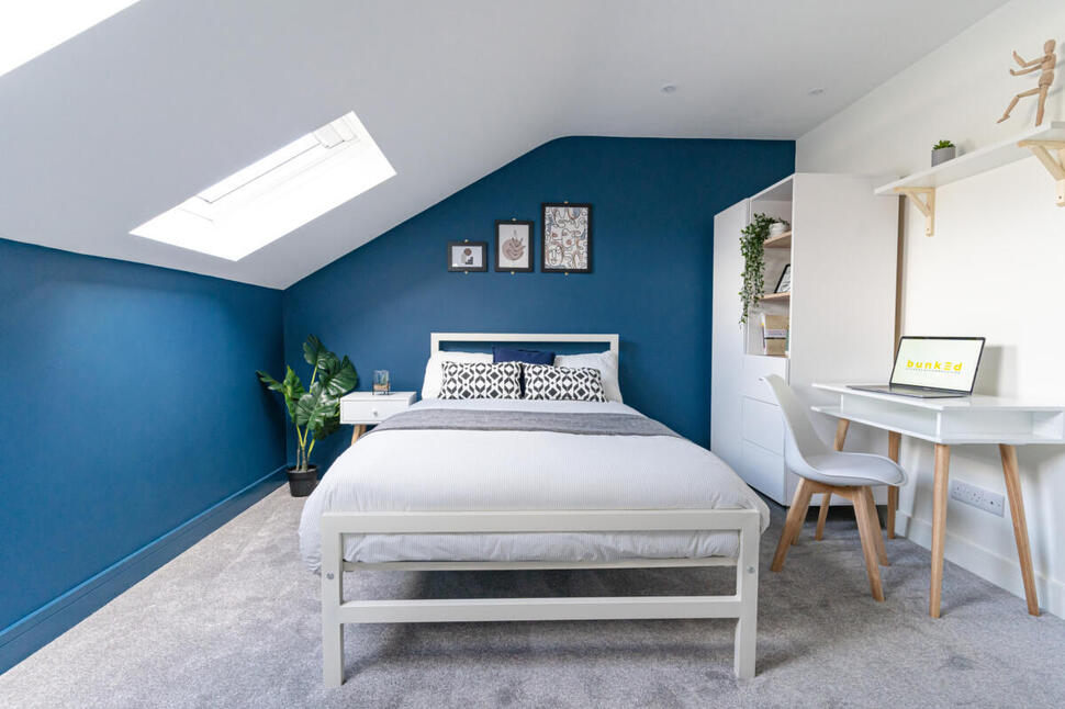 Room Cleveland Road in Portsmouth